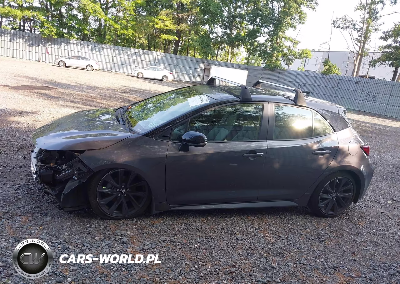 2025 Toyota Corolla Xse VIN:JTNC4MBE8S3235969 - 14