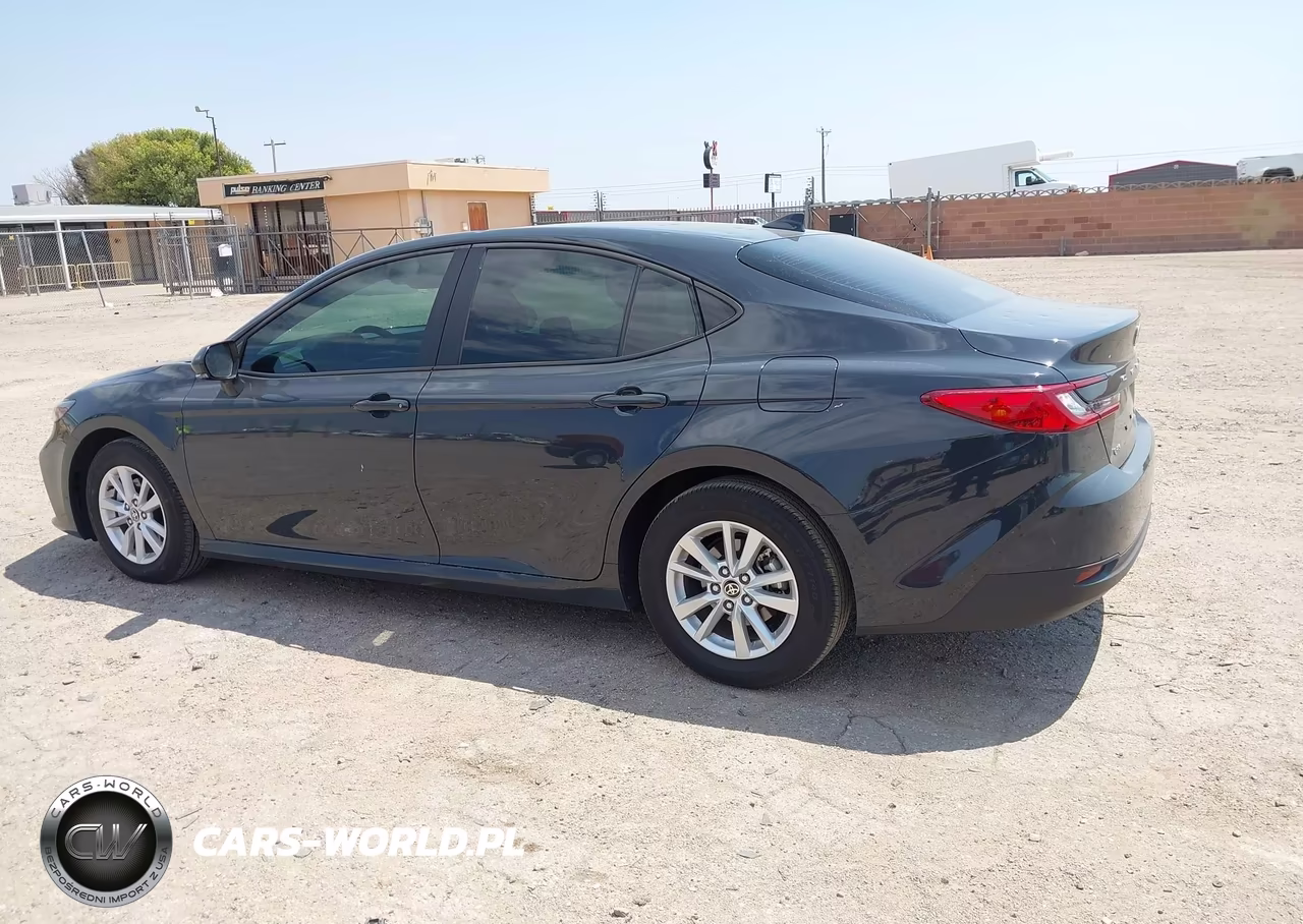 2026 Toyota Camry Le VIN:4T1DAACK1TU227823 - 14