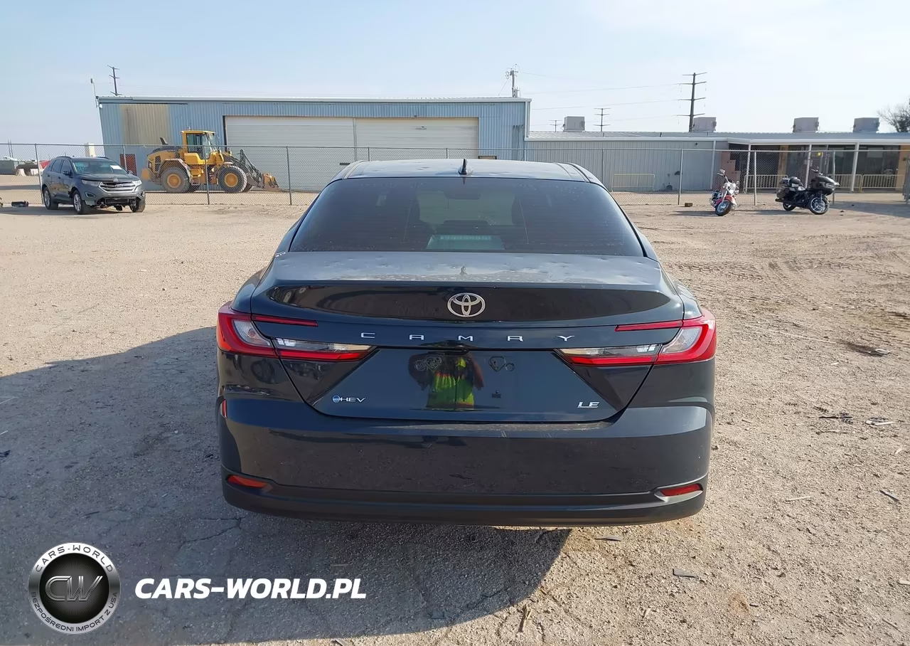 2026 Toyota Camry Le VIN:4T1DAACK1TU227823 - 16