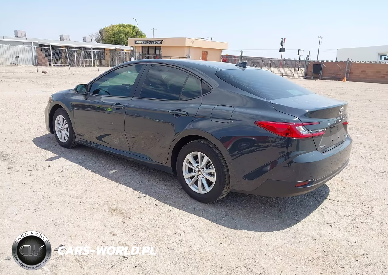 2026 Toyota Camry Le VIN:4T1DAACK1TU227823 - 3