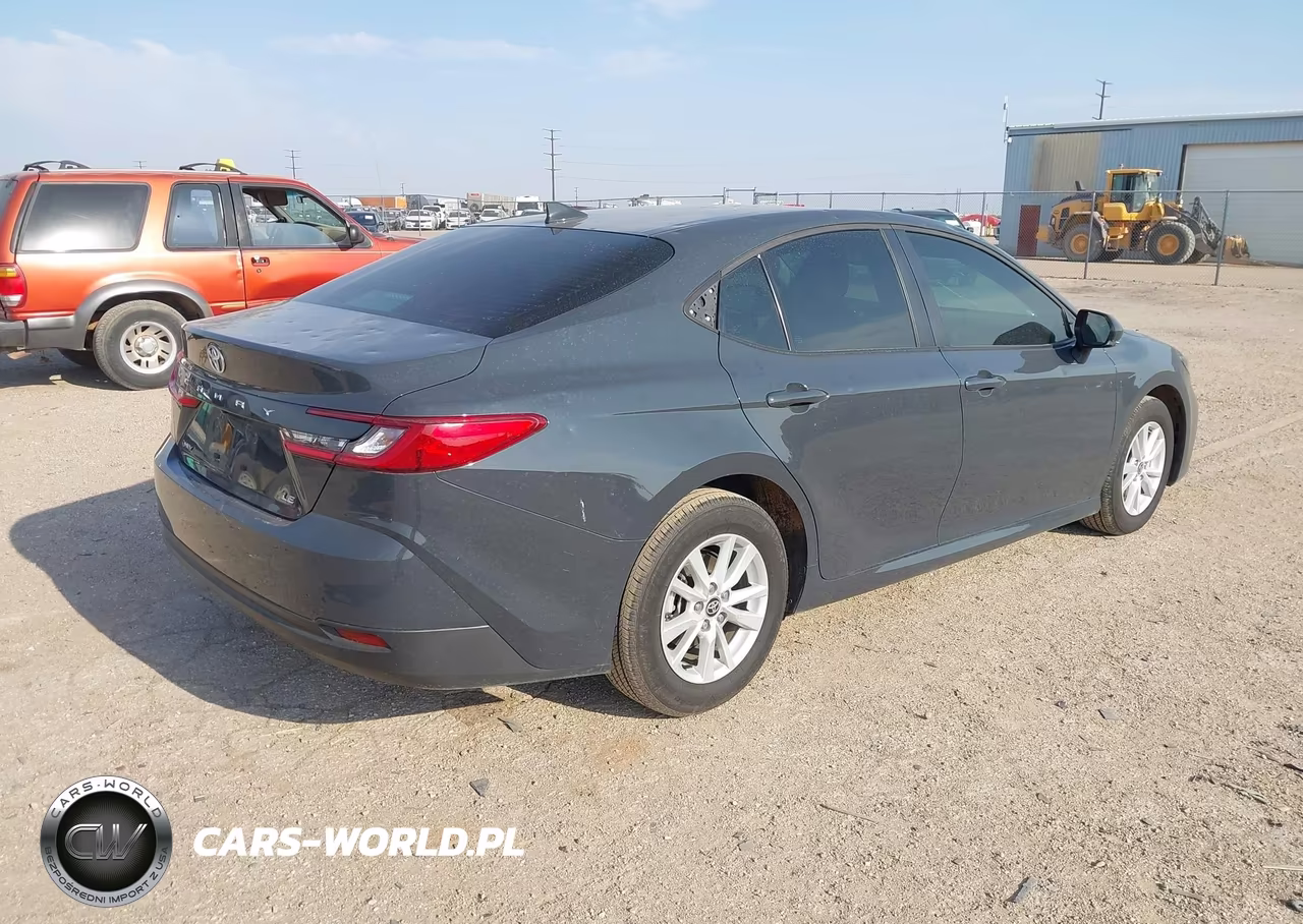 2026 Toyota Camry Le VIN:4T1DAACK1TU227823 - 4