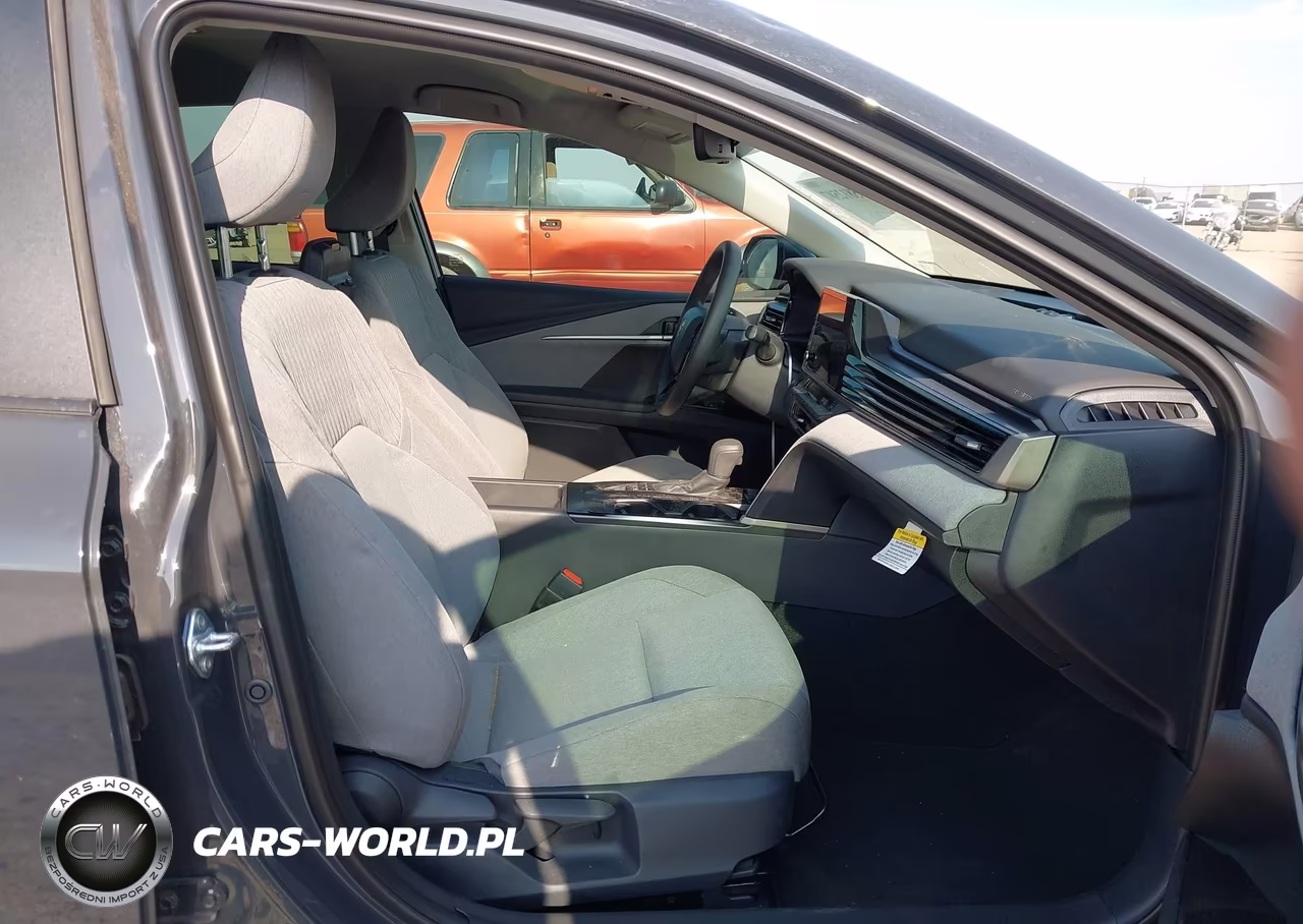 2026 Toyota Camry Le VIN:4T1DAACK1TU227823 - 5