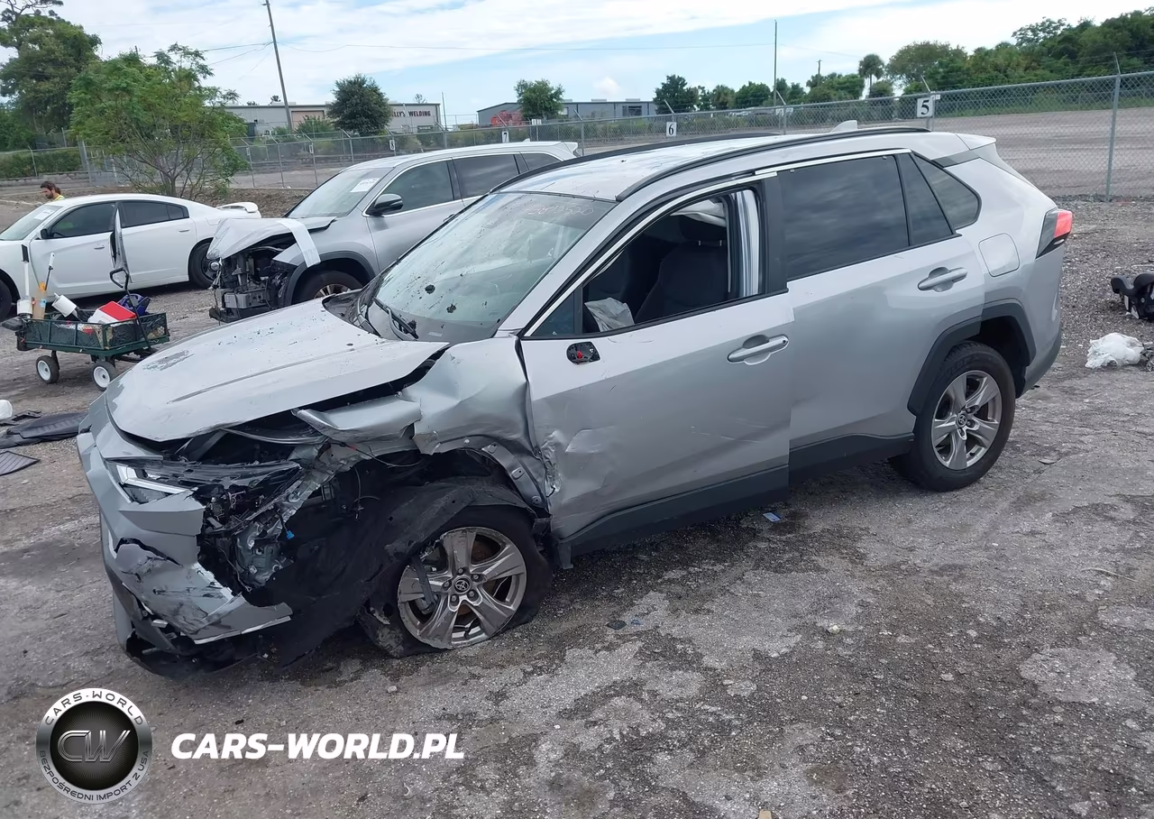 2025 Toyota Rav4 Xle VIN:2T3W1RFV4SC310182 - 2