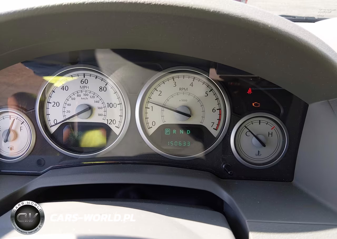 2010 Chrysler Town & Country Touring VIN:2A4RR5D12AR206077 - 7
