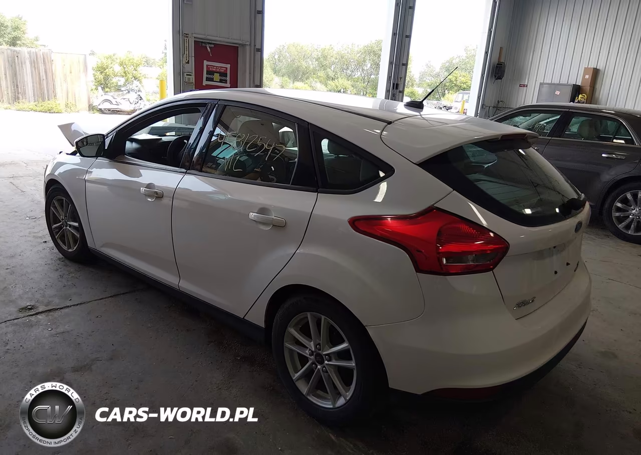 2016 FORD FOCUS SE VIN:1FADP3K27GL271469 - 3