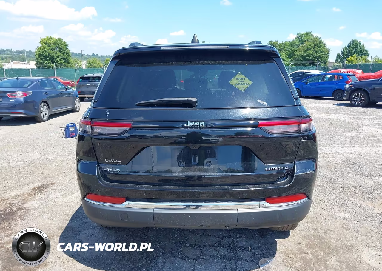 2023 Jeep Grand Cherokee Limited 4X4 VIN:1C4RJHBG7PC539074 - 15