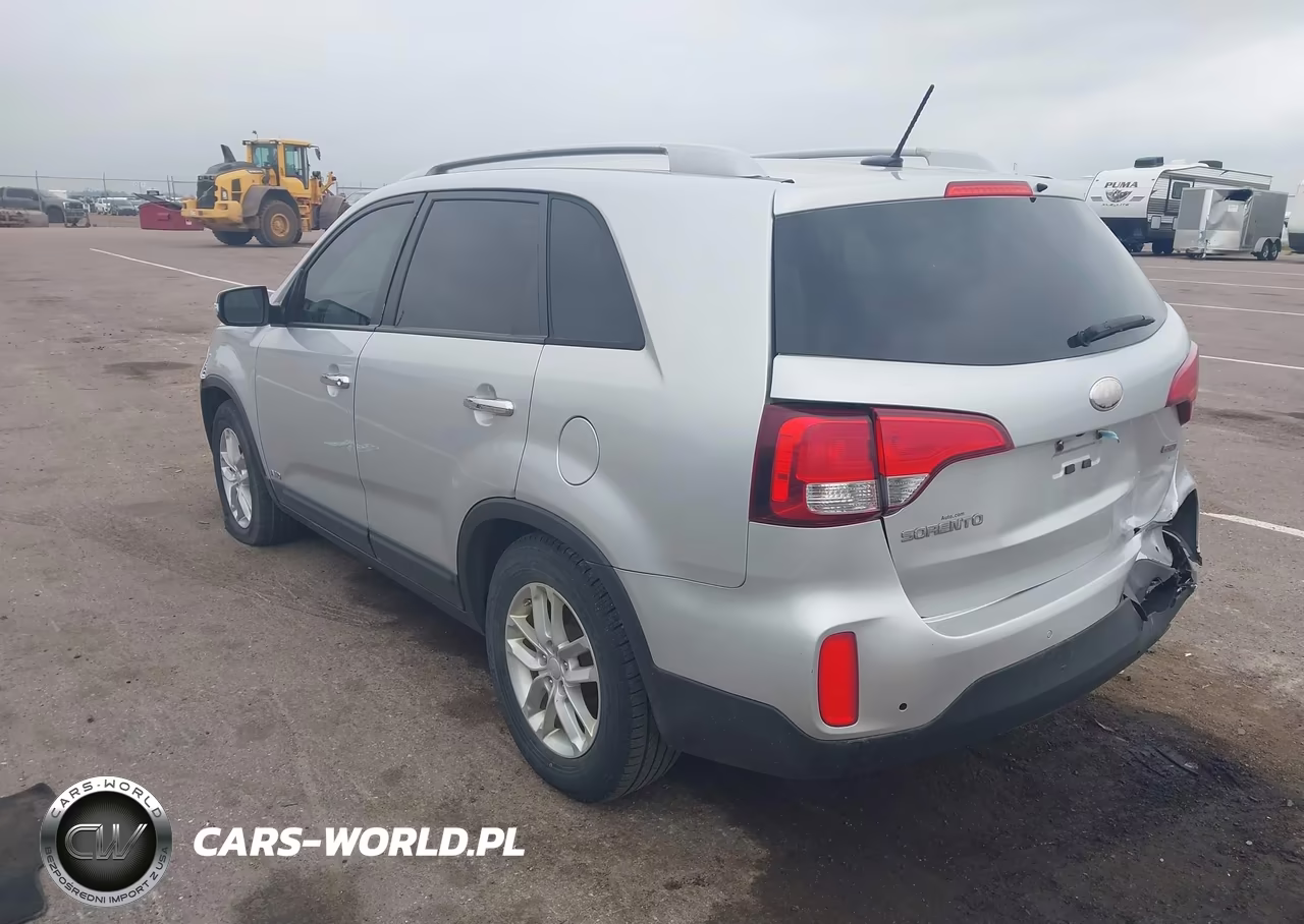 2014 Kia Sorento Lx VIN:5XYKTCA63EG436797 - 3