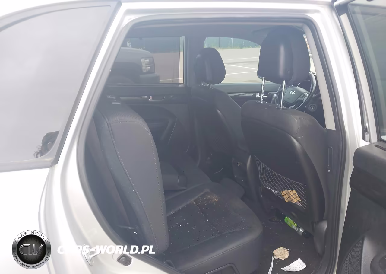 2014 Kia Sorento Lx VIN:5XYKTCA63EG436797 - 8