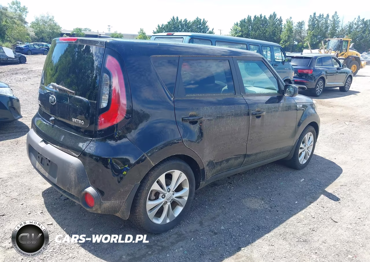 2015 Kia Soul + VIN:KNDJP3A50F7128850 - 4