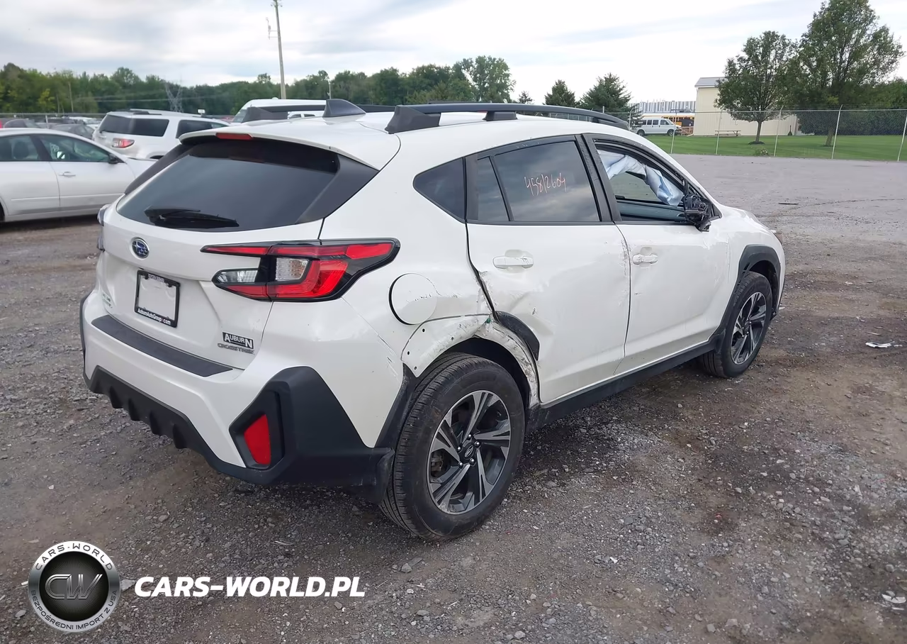 2024 Subaru Crosstrek Premium VIN:JF2GUADC3R8224909 - 4