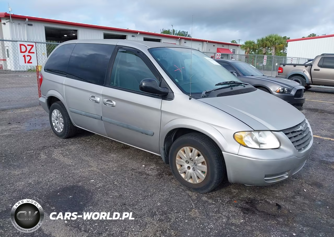 2005 Chrysler Town & Country