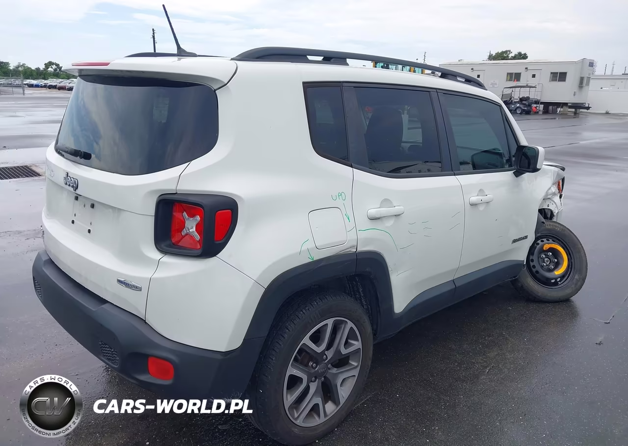 2017 Jeep Renegade Latitude VIN:ZACCJBBBXHPF15520 - 4
