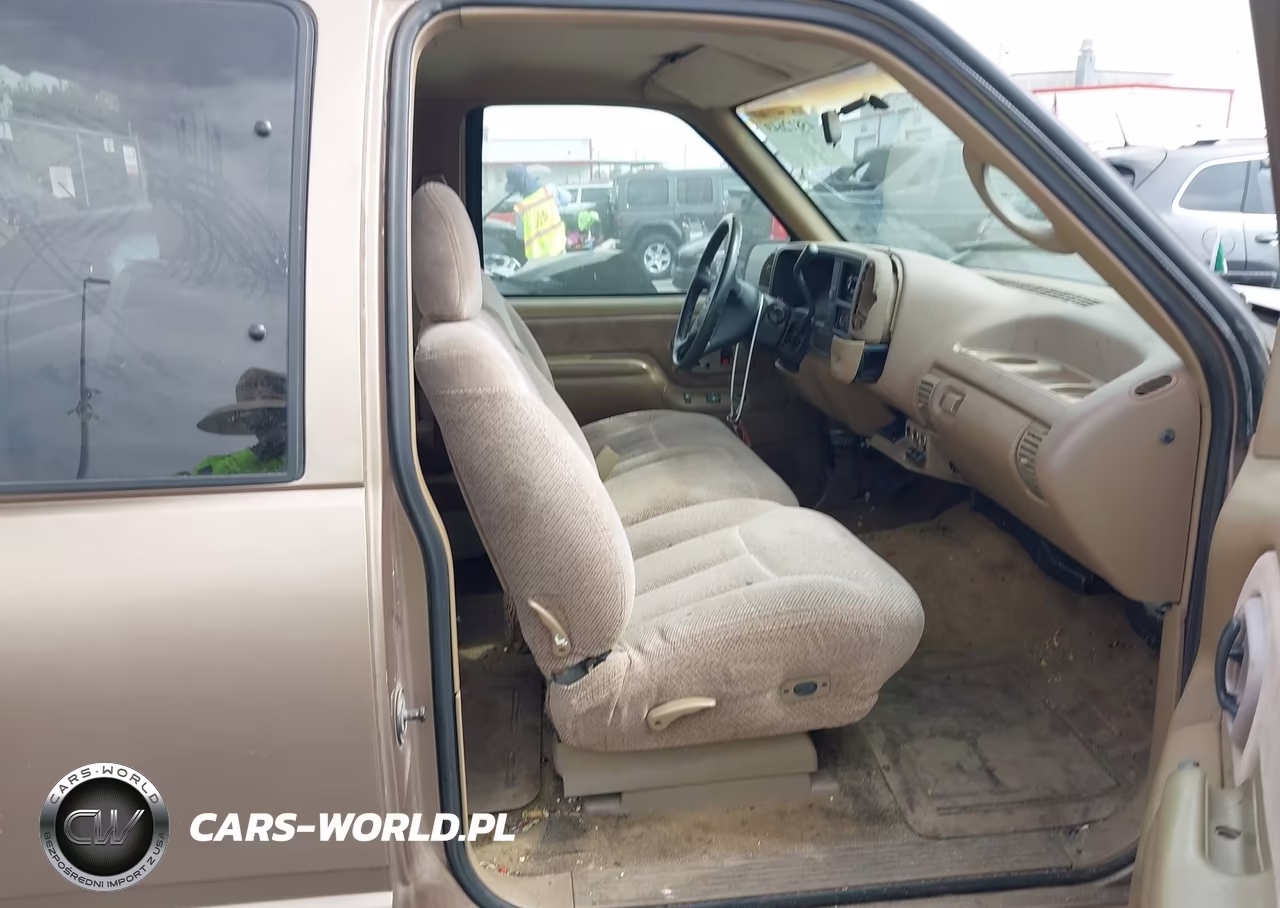 1995 Chevrolet Gmt-400 C2500 VIN:1GCGC29N1SE242656 - 5