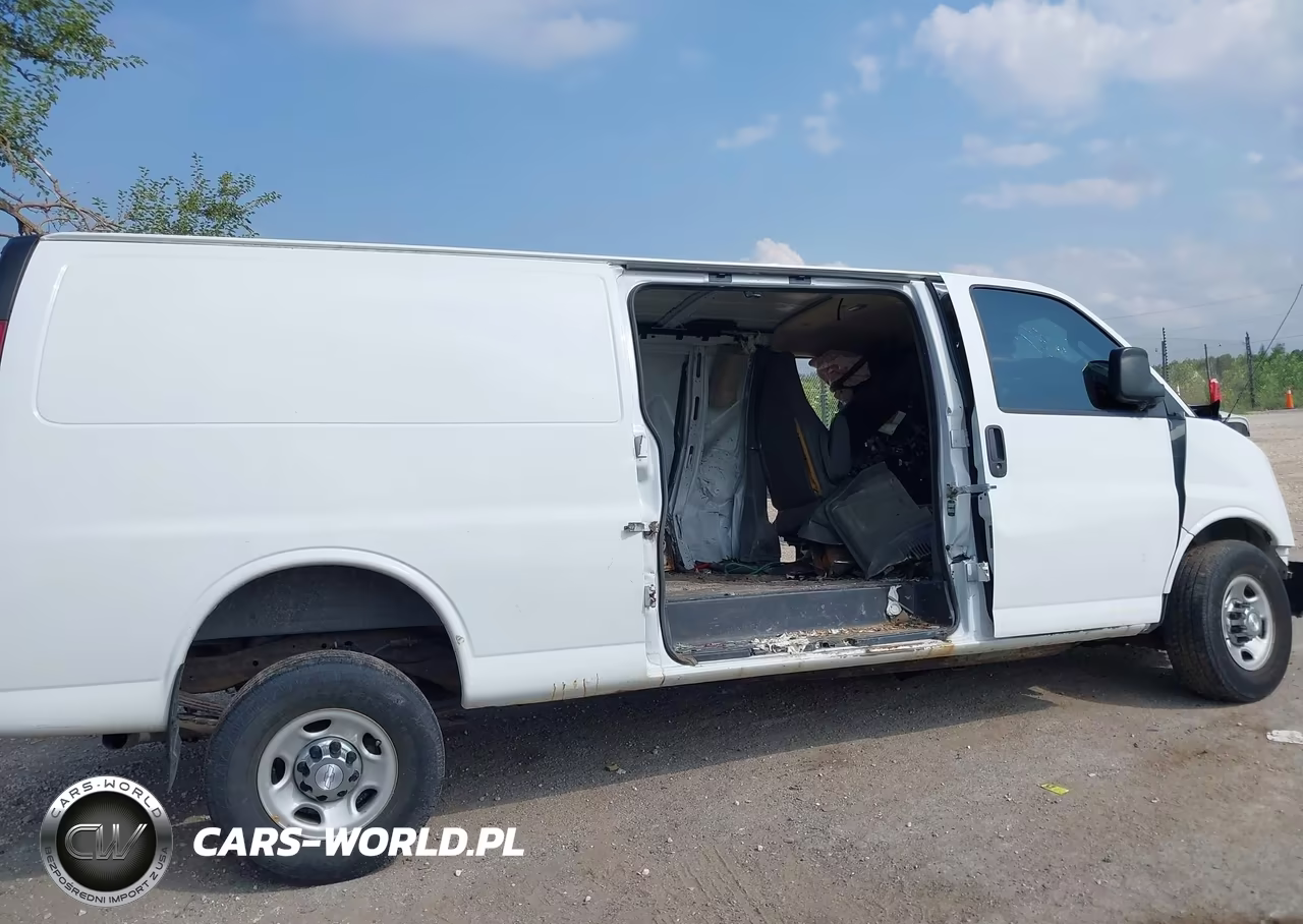 2017 GMC Savana 2500 Work Van VIN:1GTW7BFFXH1130631 - 18