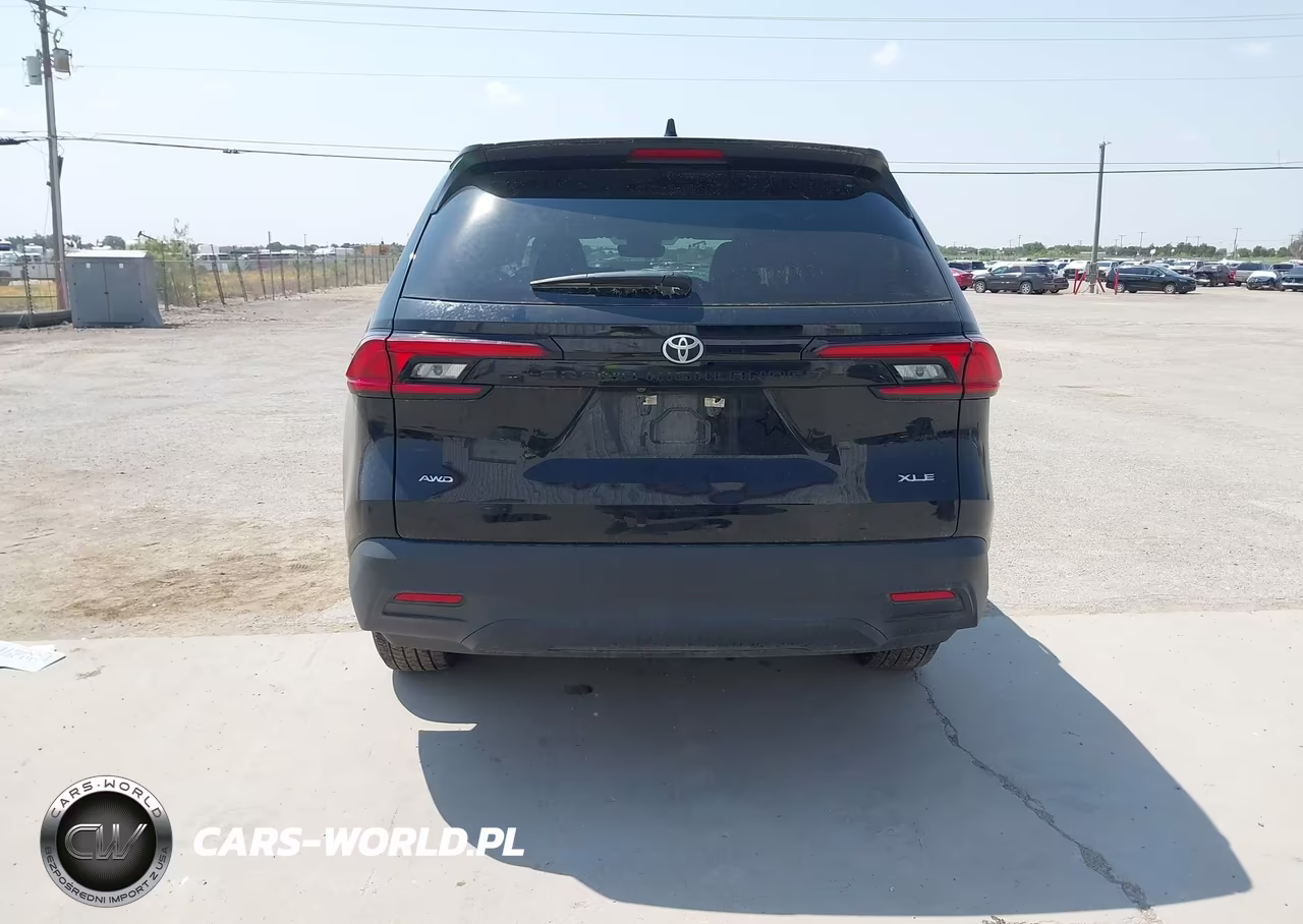 2025 Toyota Grand Highlander Xle VIN:5TDAAAB55SS082310 - 16