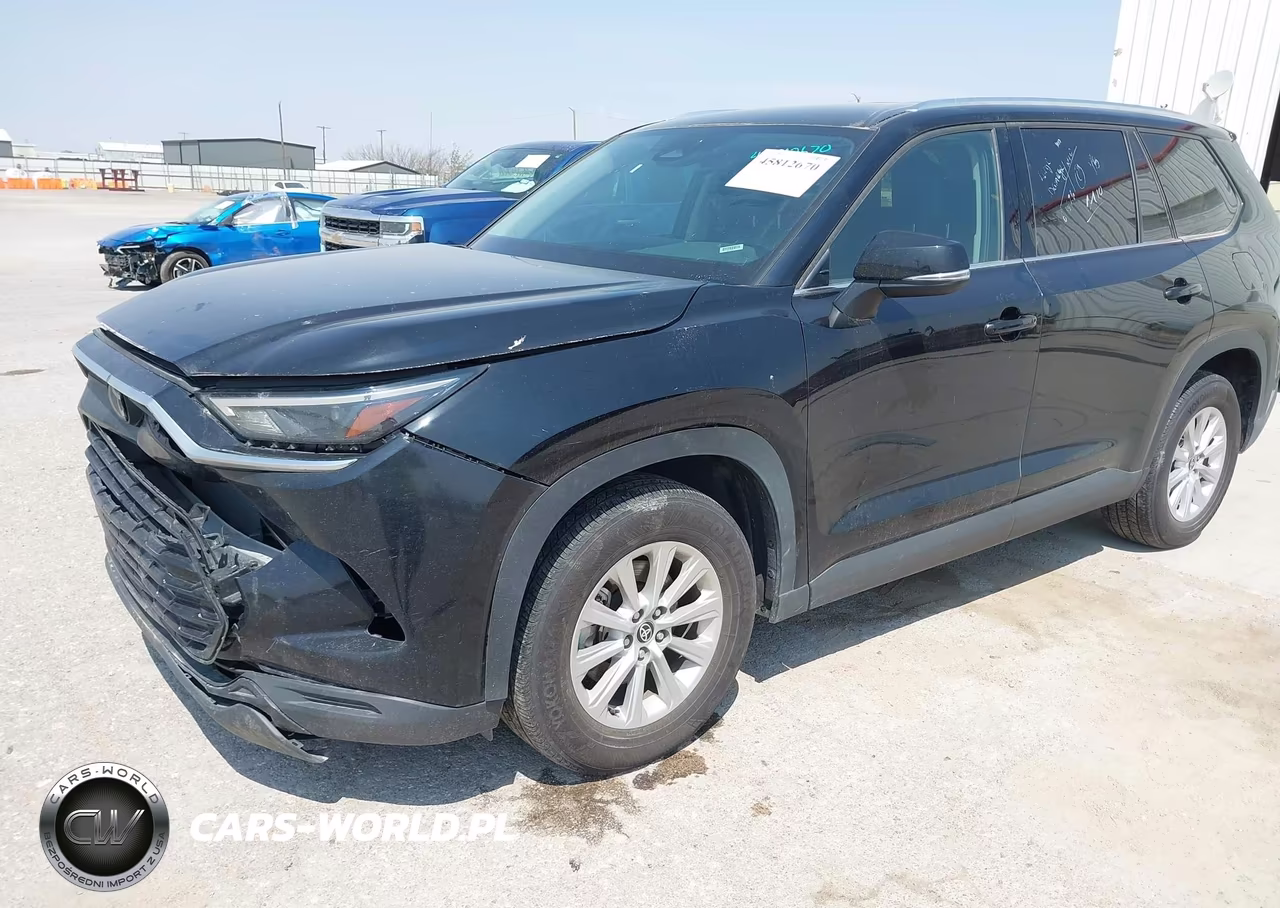 2025 Toyota Grand Highlander Xle VIN:5TDAAAB55SS082310 - 2