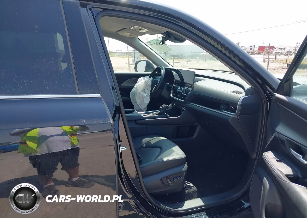 2025 Toyota Grand Highlander Xle VIN:5TDAAAB55SS082310 - 5