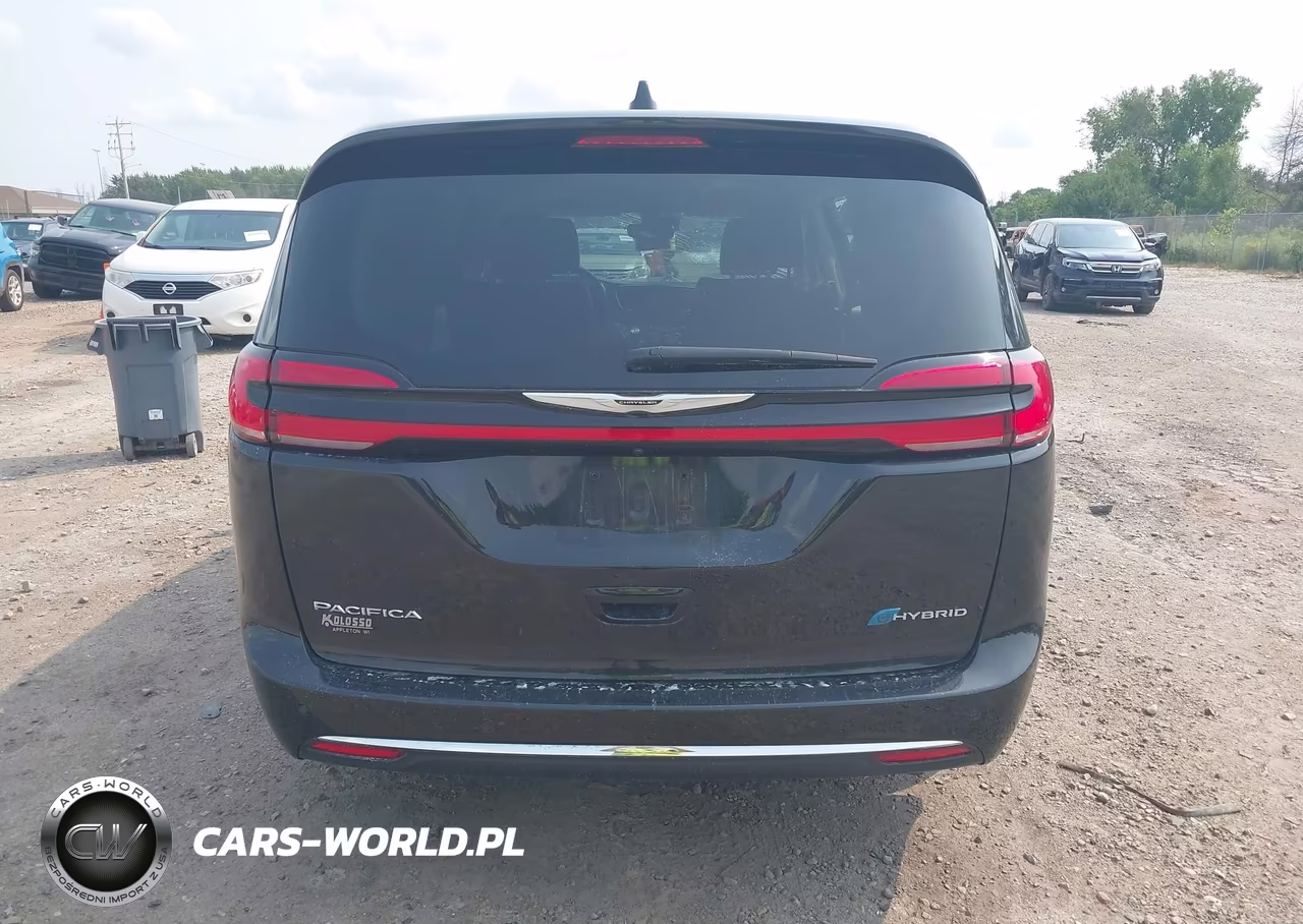2023 Chrysler Pacifica Hybrid Touring L VIN:2C4RC1L79PR595041 - 16
