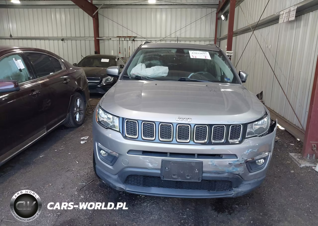 2018 Jeep Compass Latitude 4X4 VIN:3C4NJDBB4JT161688 - 12