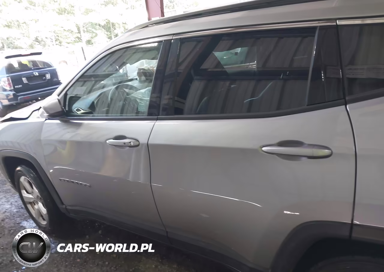 2018 Jeep Compass Latitude 4X4 VIN:3C4NJDBB4JT161688 - 14