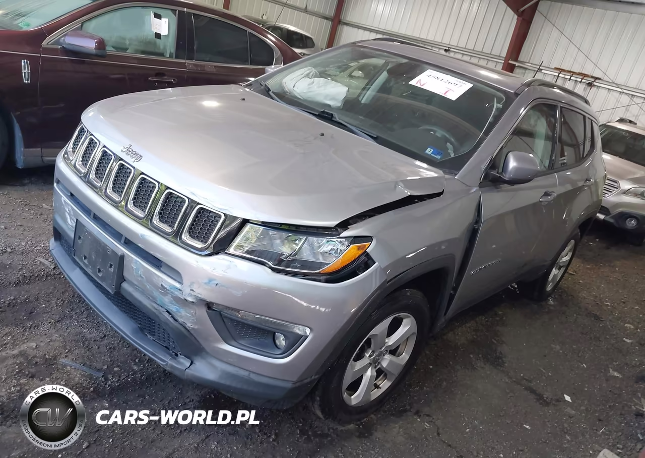 2018 Jeep Compass Latitude 4X4 VIN:3C4NJDBB4JT161688 - 2
