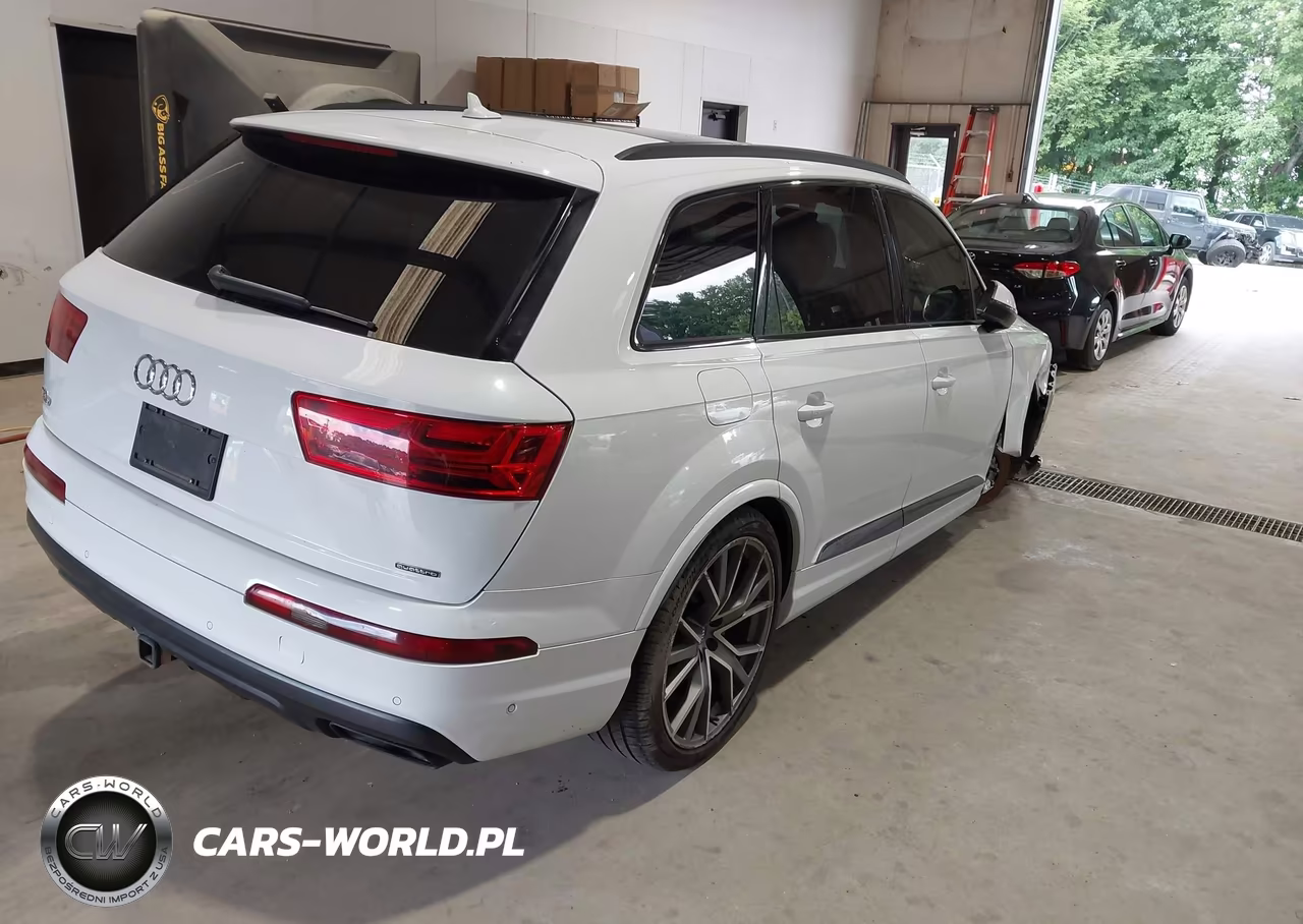 2019 Audi Q7 55 Premium VIN:WA1VAAF75KD037130 - 4