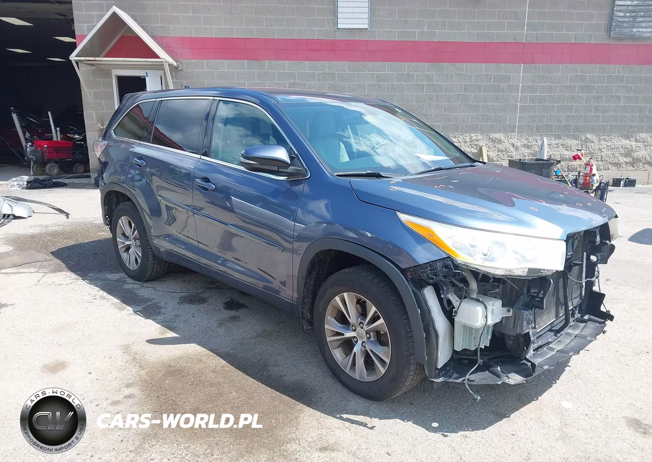 2014 Toyota Highlander Le Plus V6