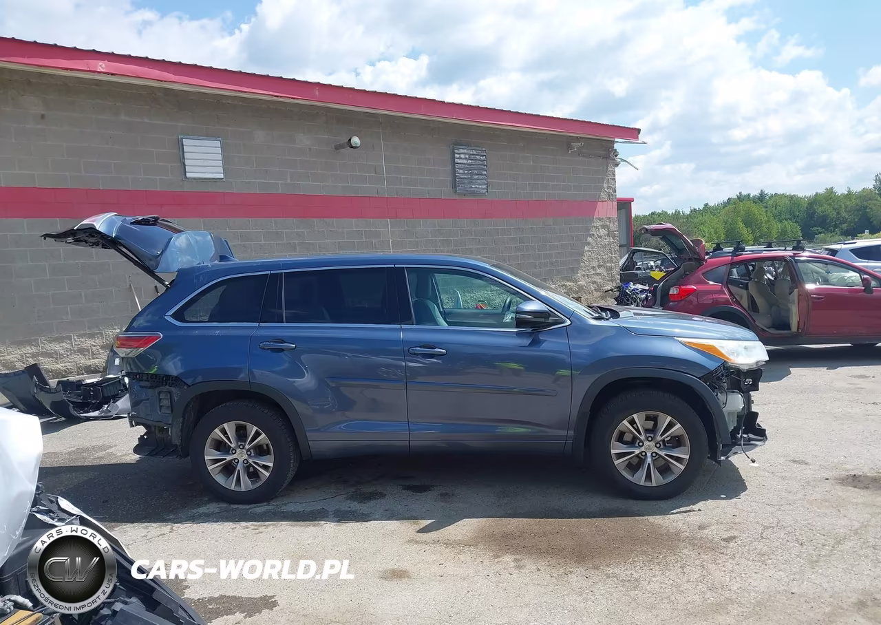 2014 Toyota Highlander Le Plus V6 VIN:5TDBKRFH2ES039374 - 14