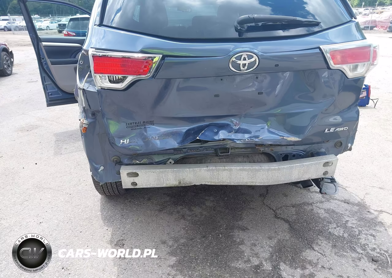 2014 Toyota Highlander Le Plus V6 VIN:5TDBKRFH2ES039374 - 6