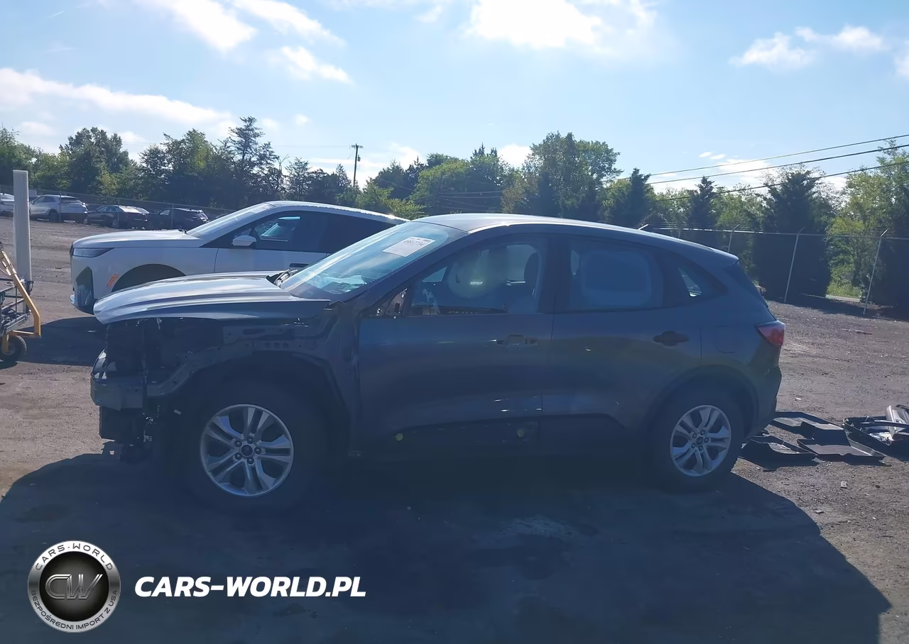 2022 Ford Escape S VIN:1FMCU9F66NUA82541 - 15