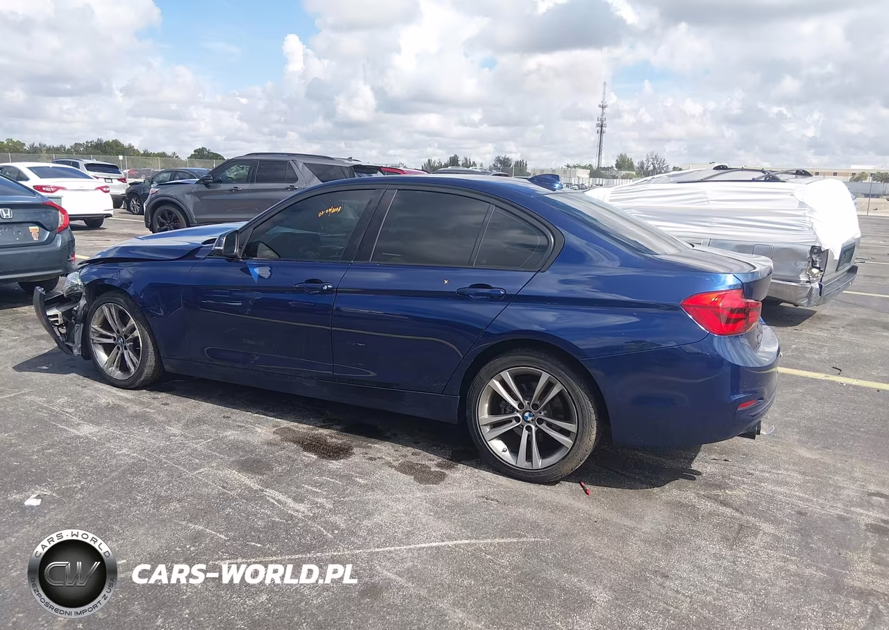 2018 BMW 330I VIN:WBA8B9G52JNU97315 - 3