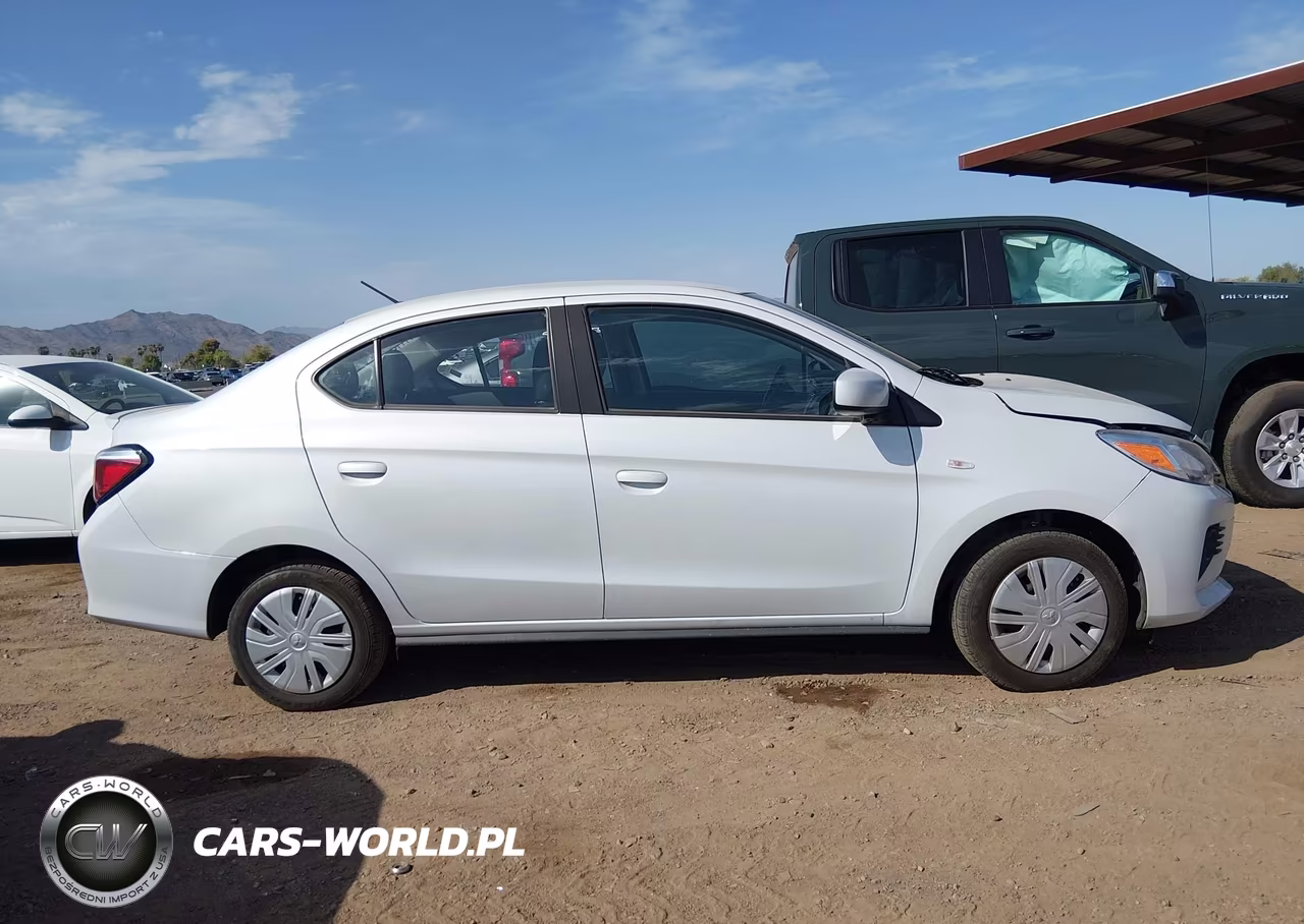 2024 Mitsubishi Mirage G4 Black Edition-Es-Le VIN:ML32FUFJ1RHF19996 - 12