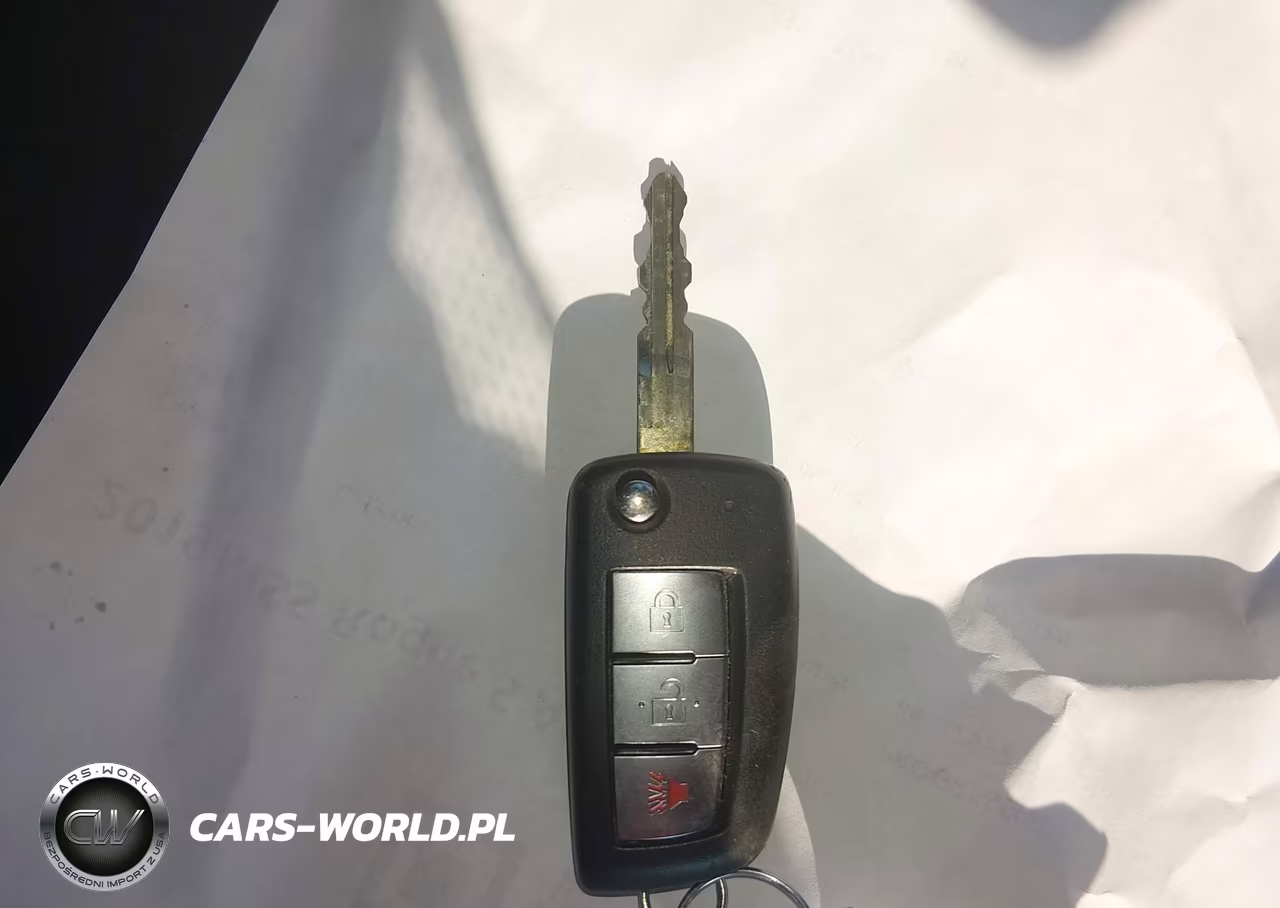 2019 Nissan Rogue S VIN:5N1AT2MV8KC831255 - 11
