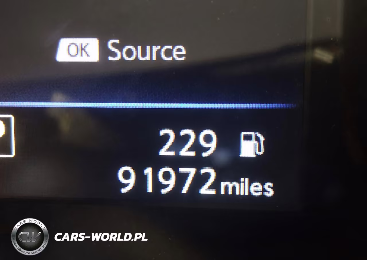2019 Nissan Rogue S VIN:5N1AT2MV8KC831255 - 16