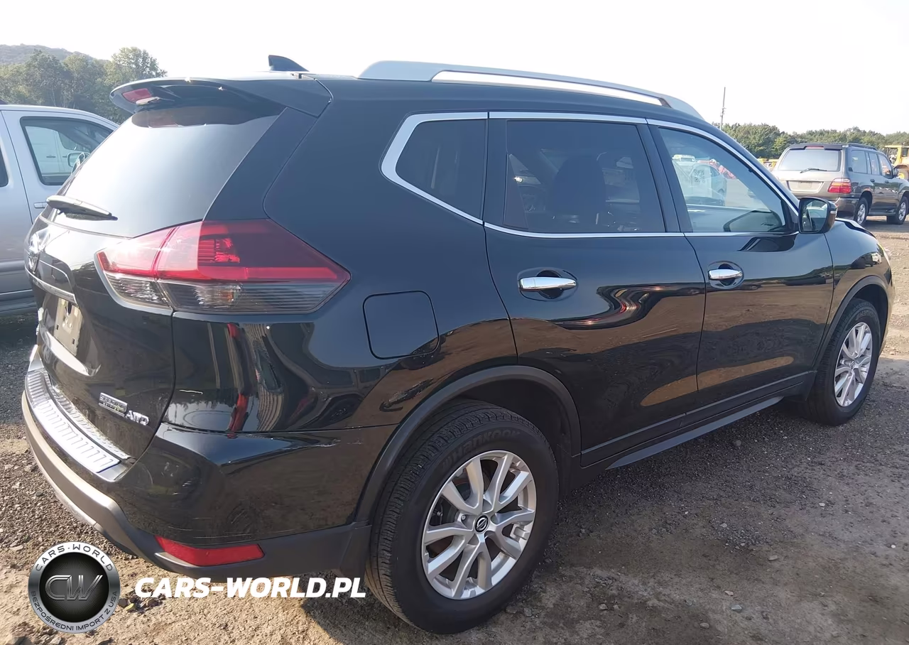 2019 Nissan Rogue S VIN:5N1AT2MV8KC831255 - 4