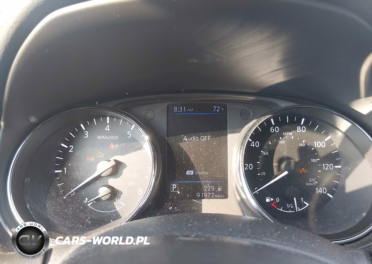 2019 Nissan Rogue S VIN:5N1AT2MV8KC831255 - 7