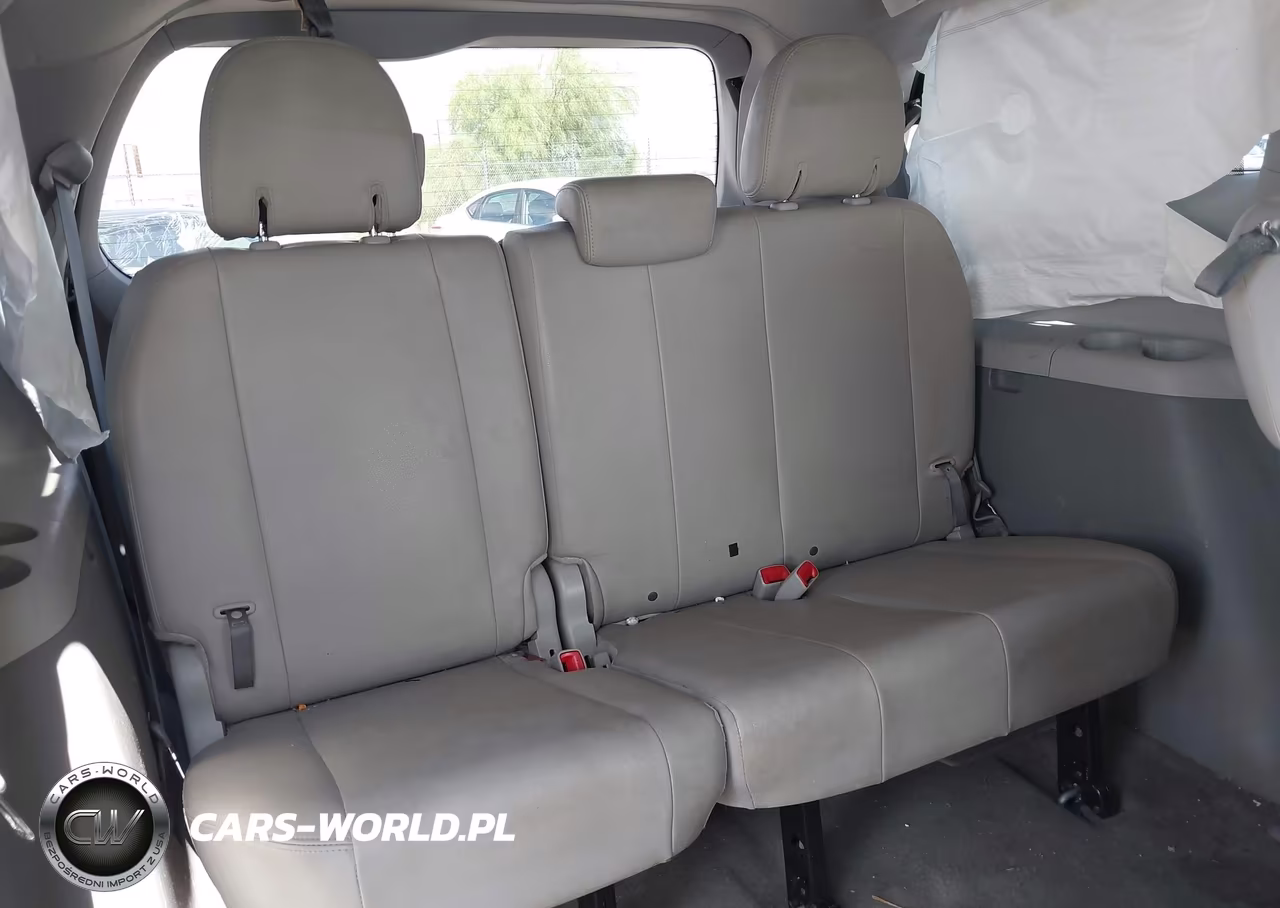 2013 Toyota Sienna Xle 8-Passenger VIN:5TDYK3DC2DS371991 - 17