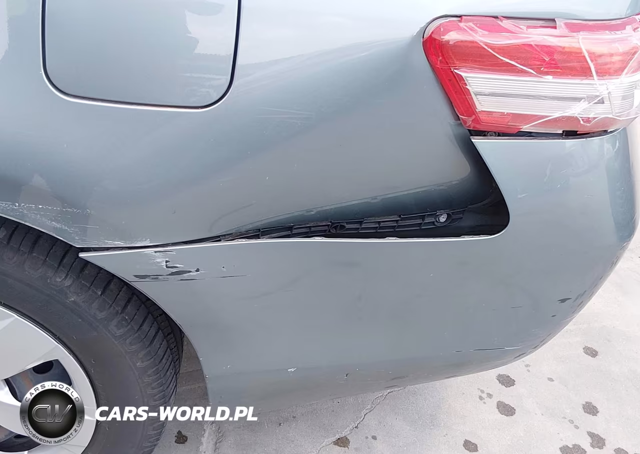 2010 Toyota Camry Le VIN:4T4BF3EK3AR050891 - 12