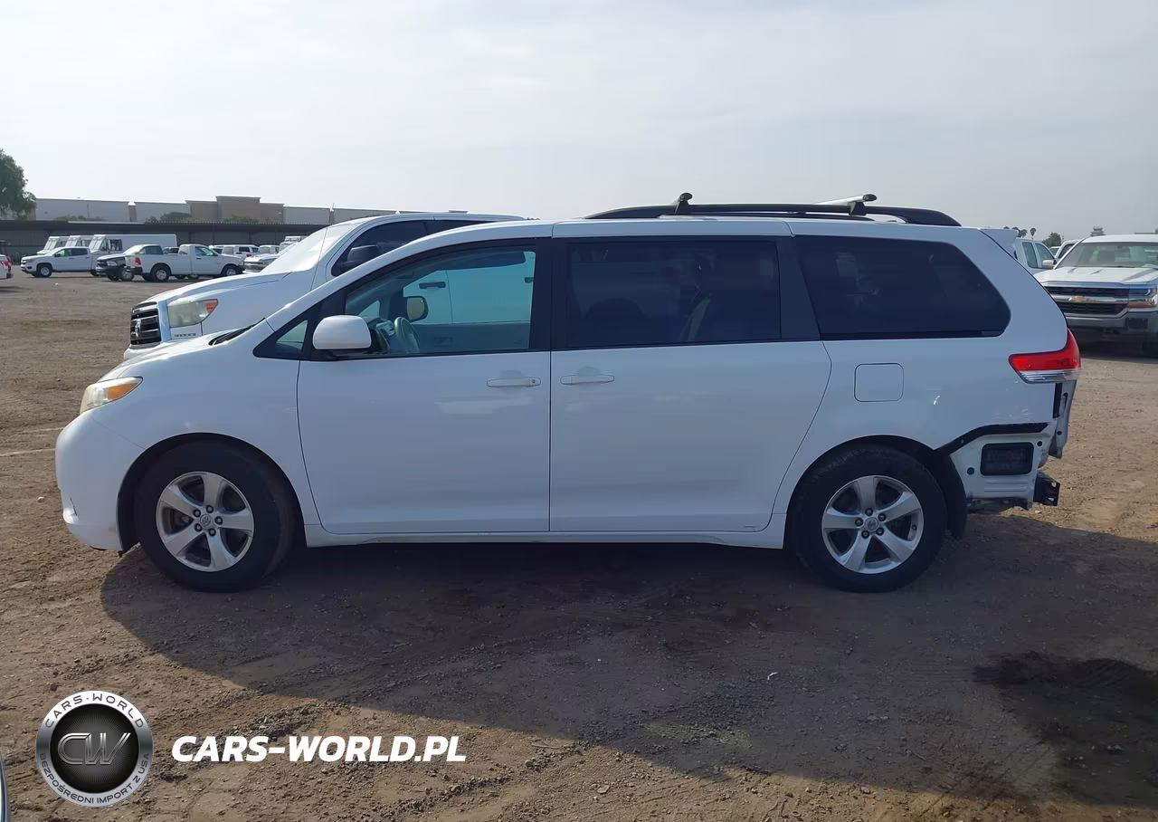 2014 Toyota Sienna Le V6 8 Passenger VIN:5TDKK3DC5ES427011 - 15