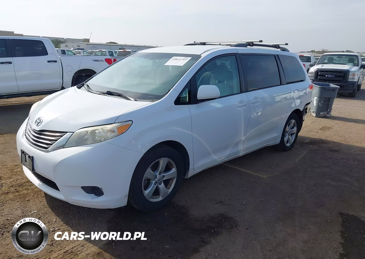 2014 Toyota Sienna Le V6 8 Passenger VIN:5TDKK3DC5ES427011 - 2