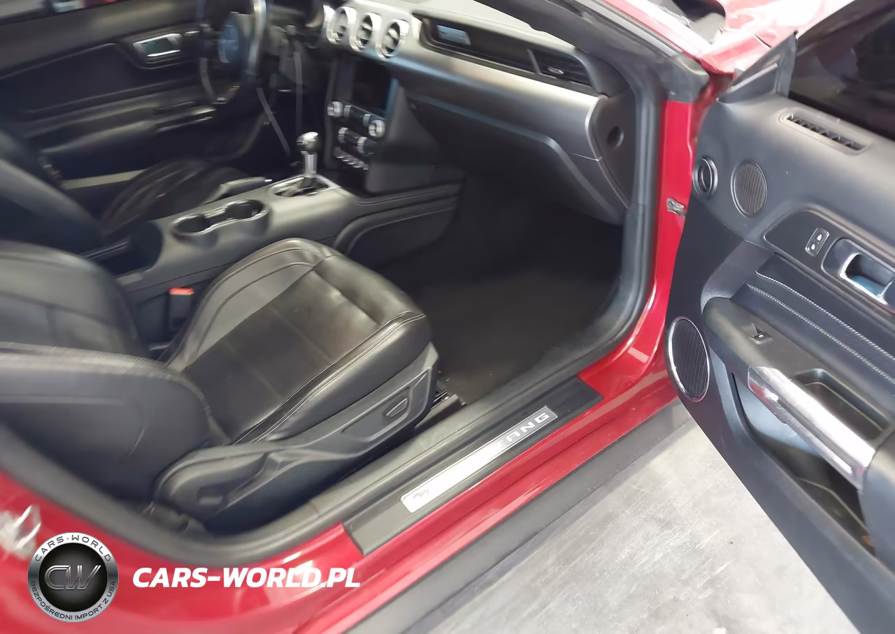 2021 Ford Mustang Ecoboost Premium Fastback VIN:1FA6P8TH0M5147326 - 5
