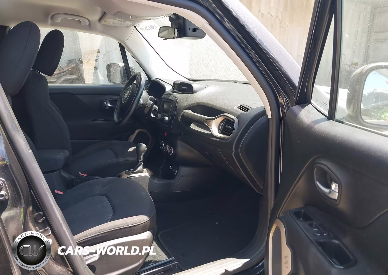 2016 Jeep Renegade Latitude VIN:ZACCJABT5GPE03449 - 5