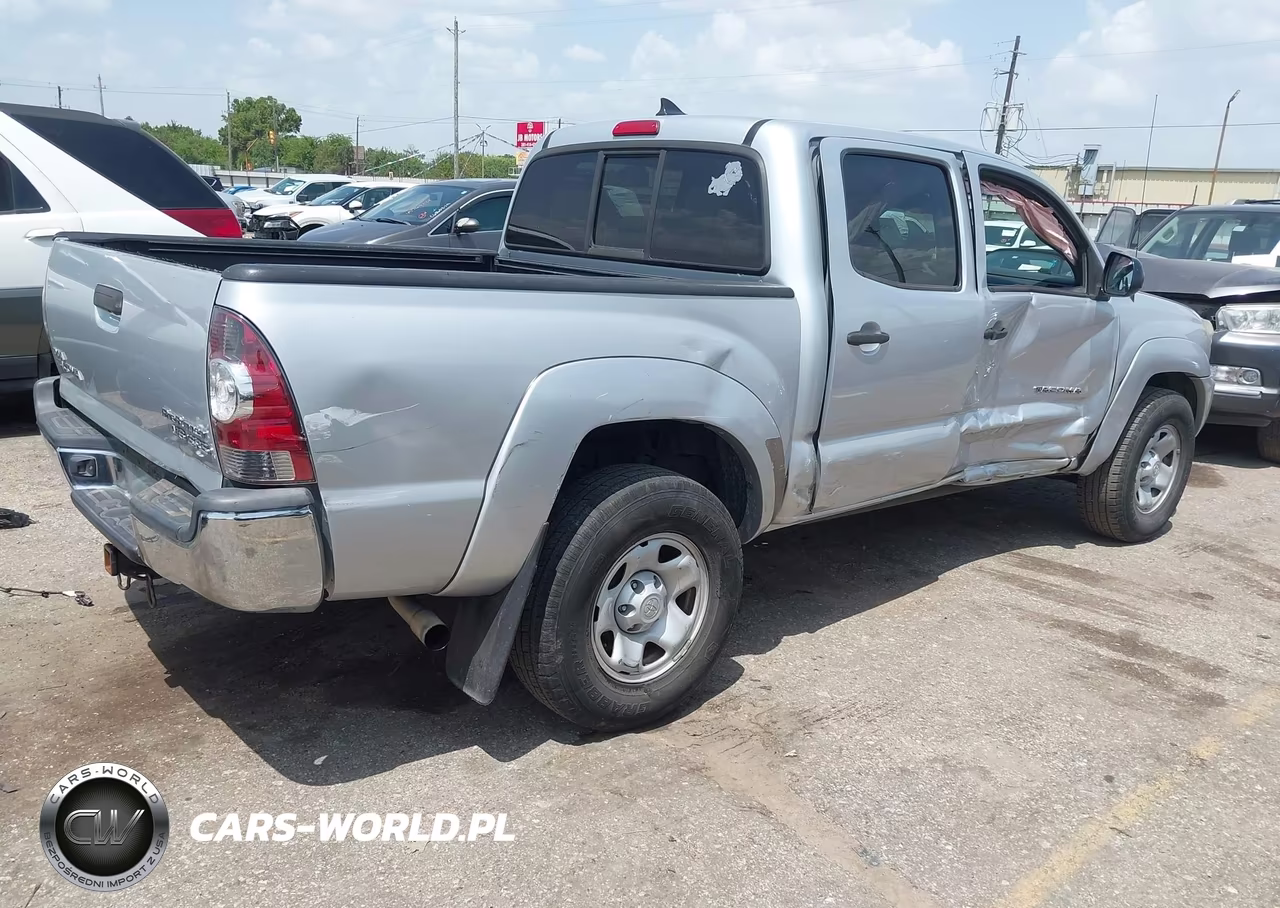 2013 Toyota Tacoma Prerunner V6 VIN:5TFJU4GN1DX030333 - 4