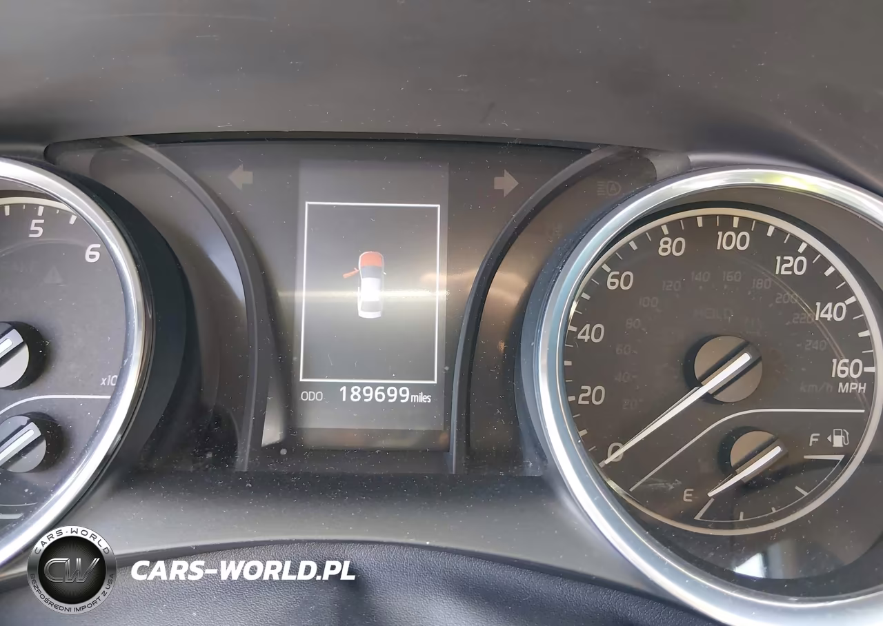 2020 Toyota Camry Le VIN:4T1C11AK2LU980453 - 7