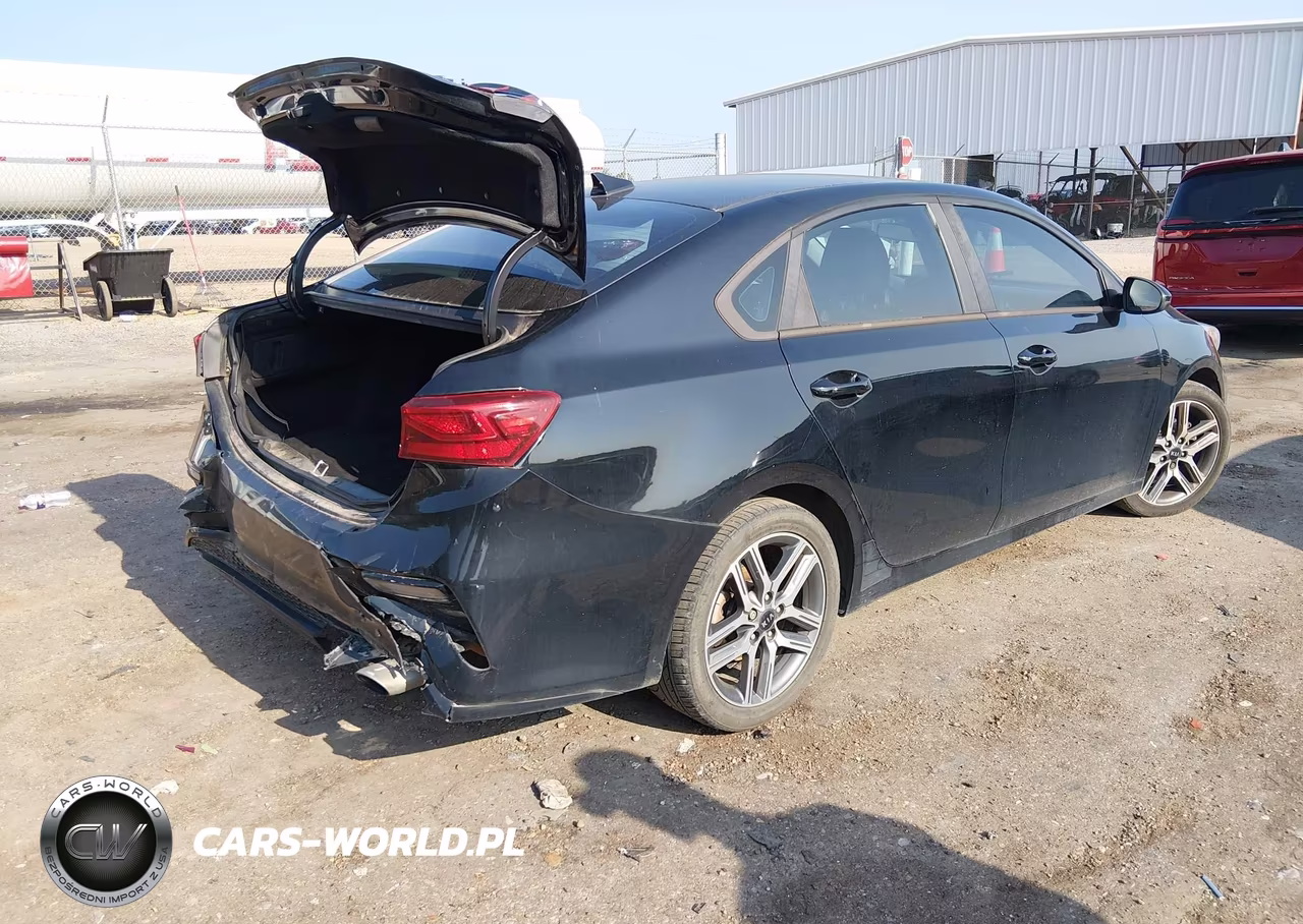 2019 Kia Forte S VIN:3KPF34AD4KE113681 - 4