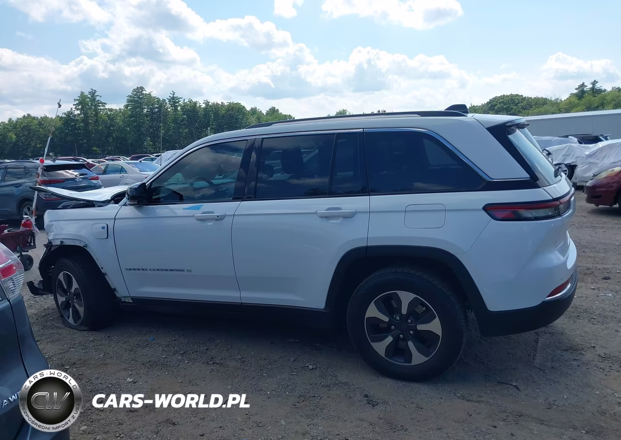 2024 Jeep Grand Cherokee 4Xe VIN:1C4RJYB62R8959550 - 14