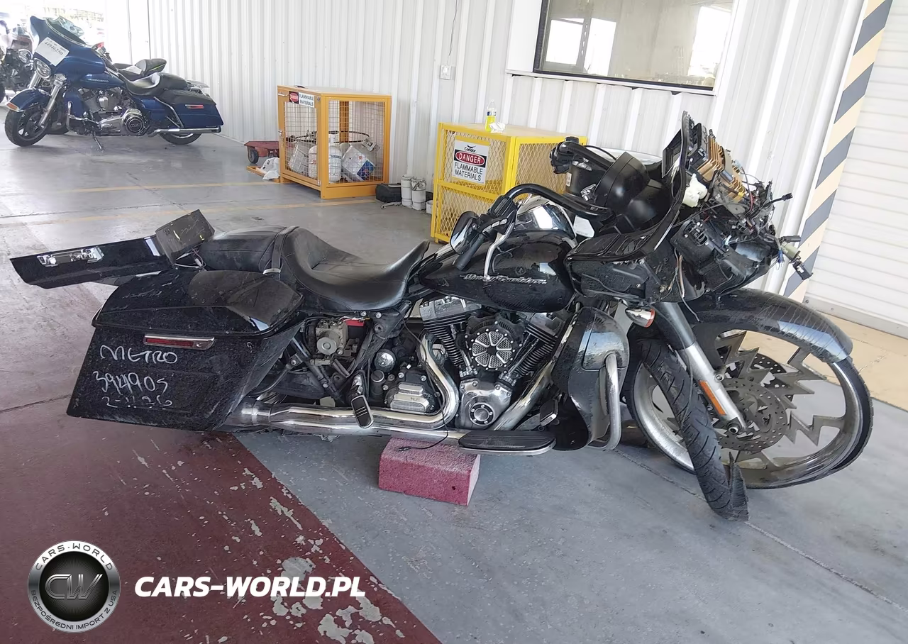 2015 Harley-Davidson Fltrx Road Glide VIN:1HD1KHM17FB603684 - 11