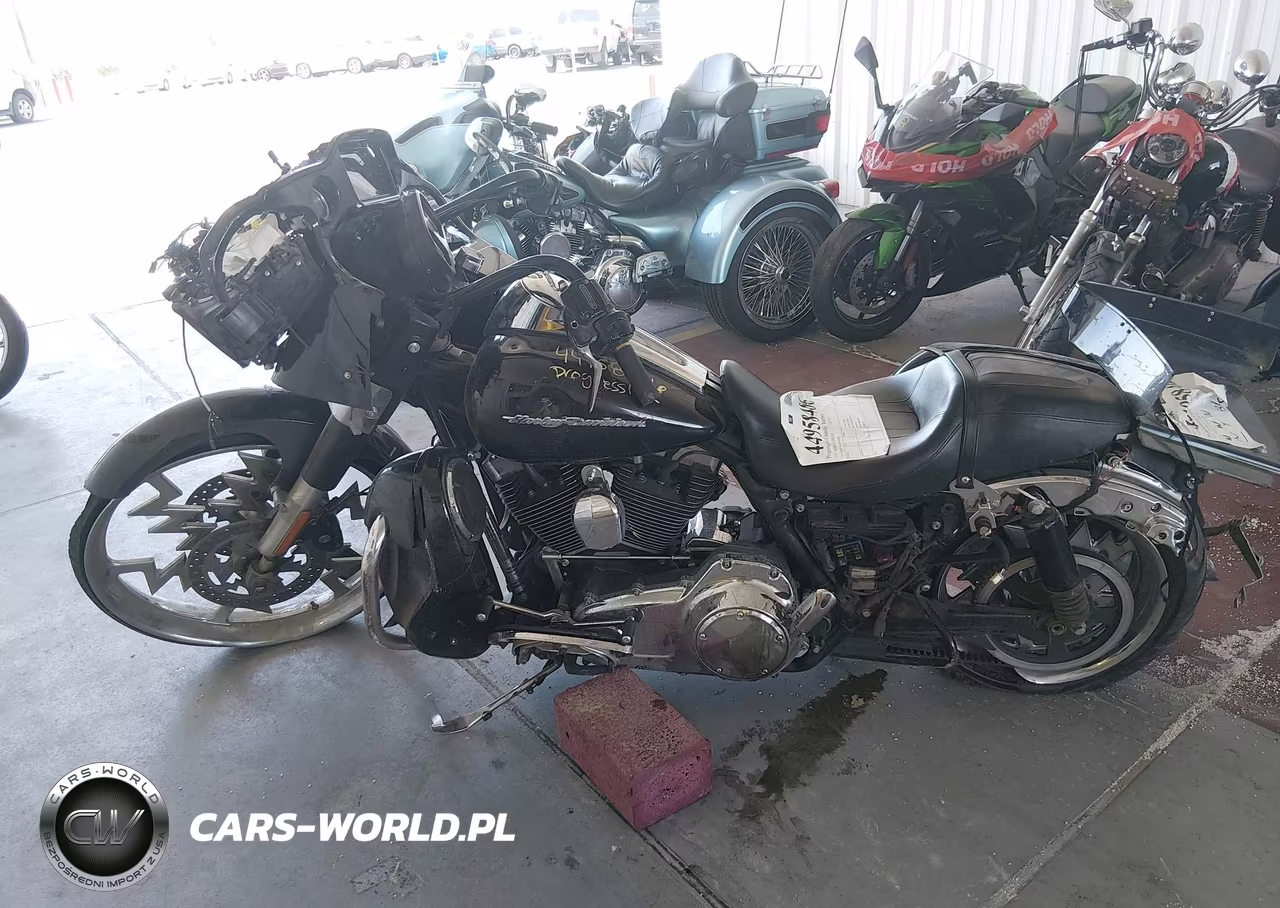 2015 Harley-Davidson Fltrx Road Glide VIN:1HD1KHM17FB603684 - 12