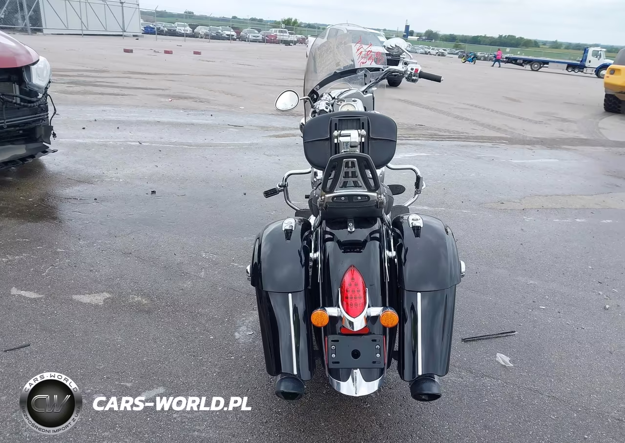 2017 Indian Motorcycle Co. Springfield VIN:56KTHAAA1H3349126 - 6