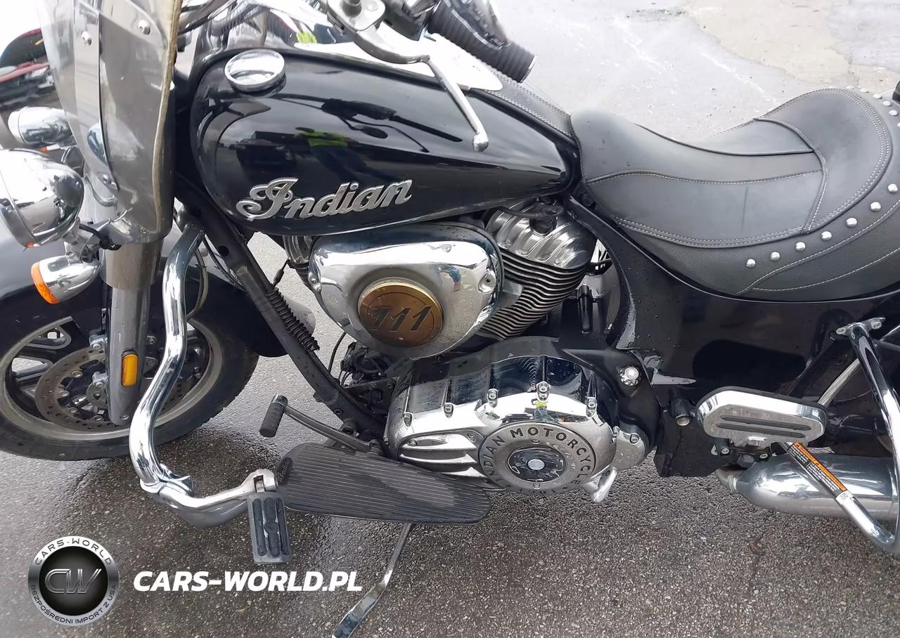 2017 Indian Motorcycle Co. Springfield VIN:56KTHAAA1H3349126 - 9